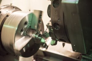 Como funciona o processo de rotomoldagem?